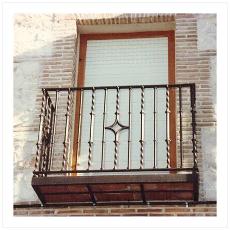 diseños de balcones para puertas|diseños de balcones.